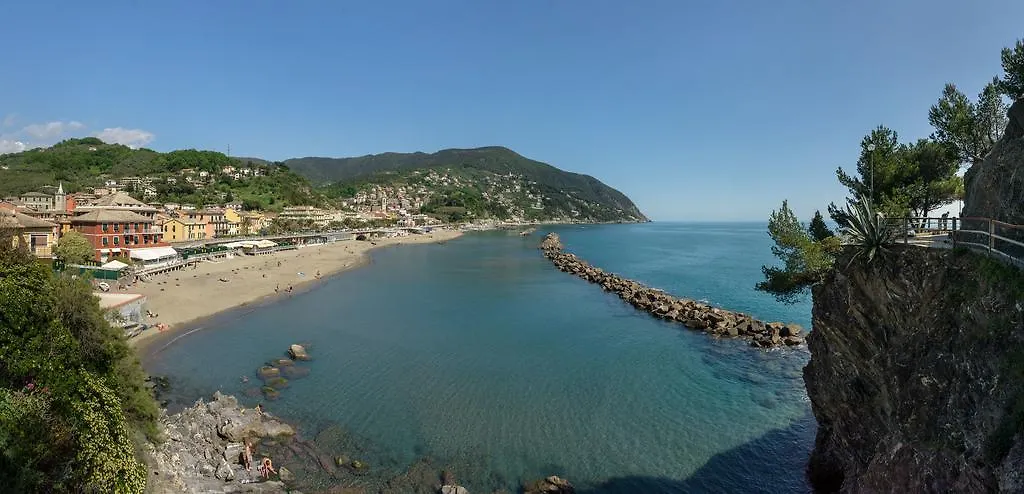 Cinque Terre Moneglia Apartments