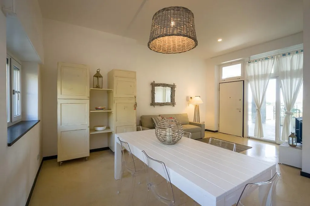 Cinque Terre Moneglia Apartments