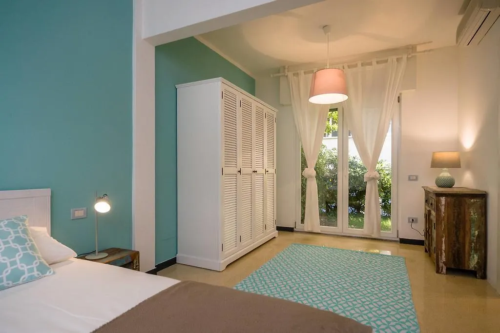 Cinque Terre Moneglia Apartments
