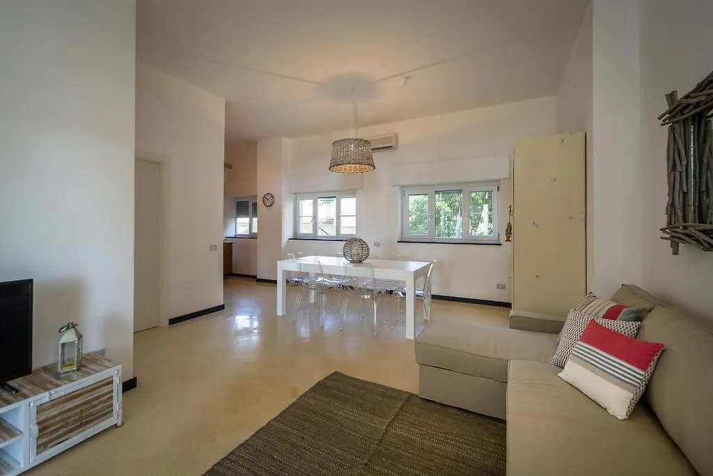 Cinque Terre Moneglia Apartments